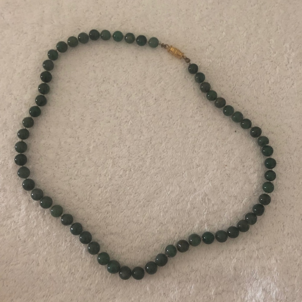 Green jade pearl necklace